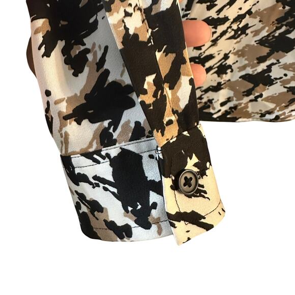 The Limited Women's Button Up Blouse Abstract Design Size Petite Medium - Picture 3 of 6